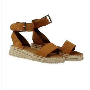 Myra Mustard Wedges